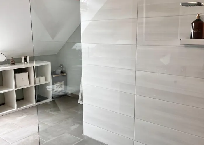 Homestay Weingut & Gaestezimmer Weissenbacher *